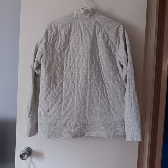 LULULEMON Grey Reversible THE BOMB Quilted Bomber Jacket 12 - Picture 6 of 11